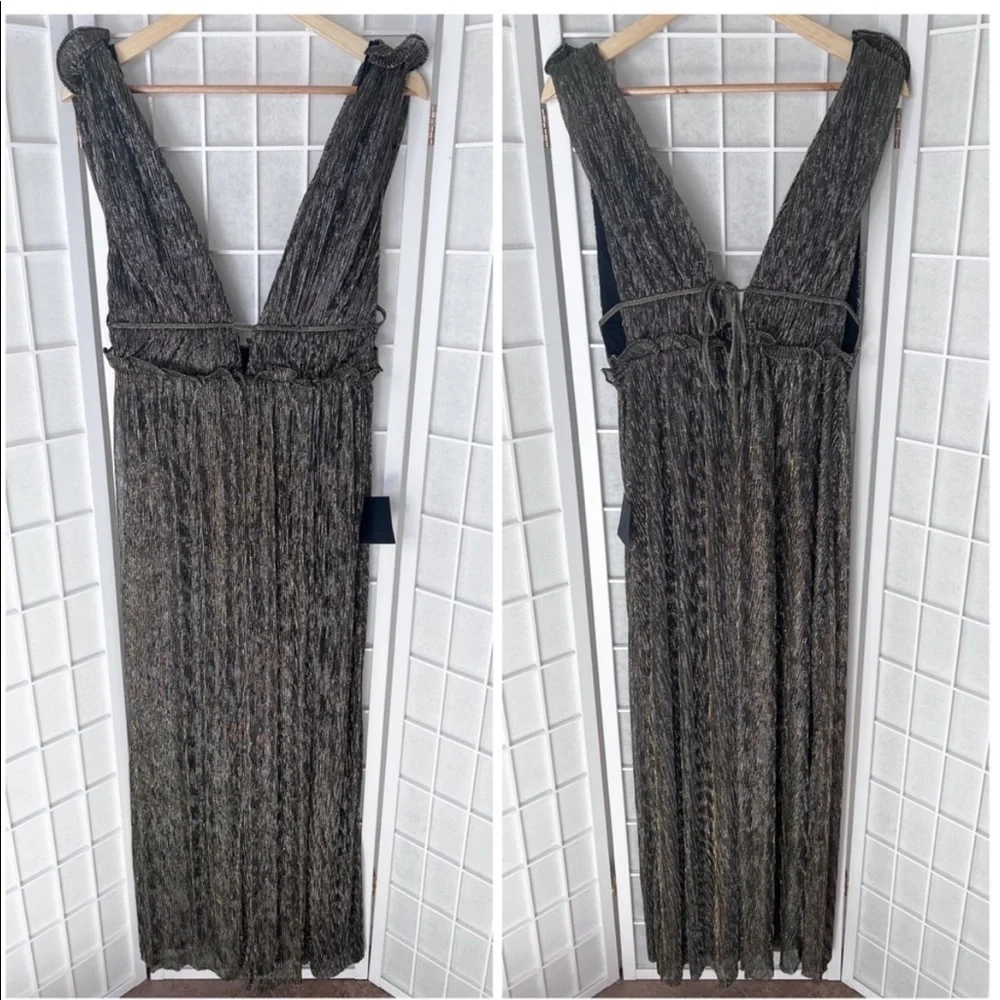 LULU’S Stunning Low Neck-Line Gown - Picture 6 of 12